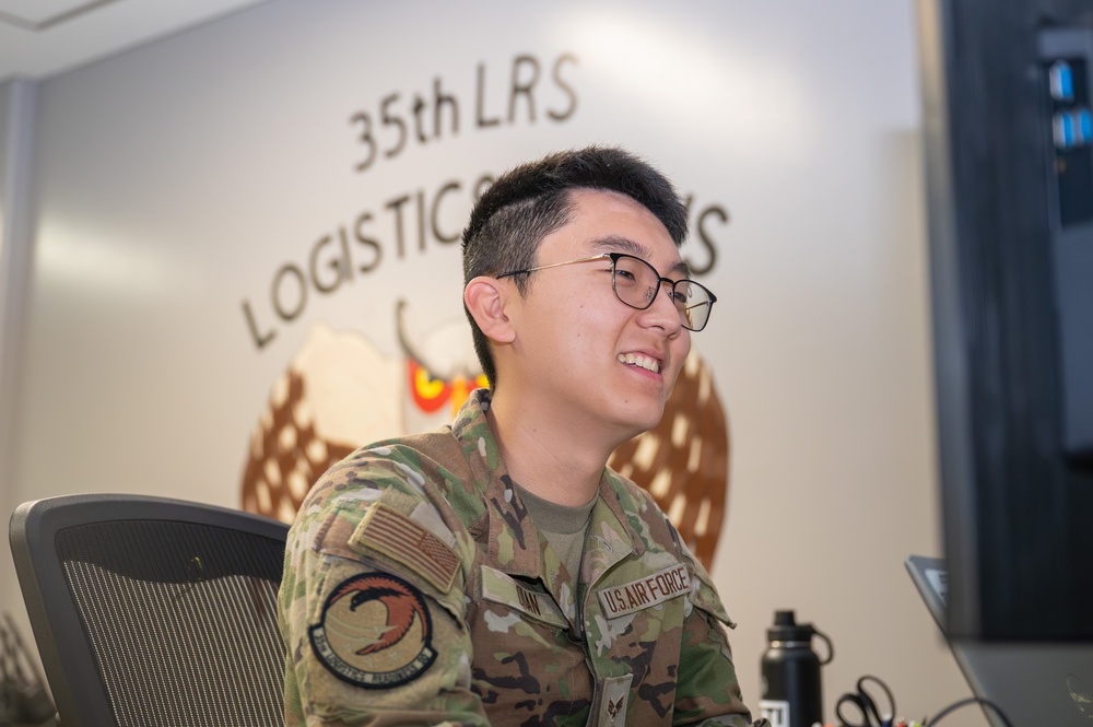 Wild Weasel of the Week : Senior Airman Davis Qian