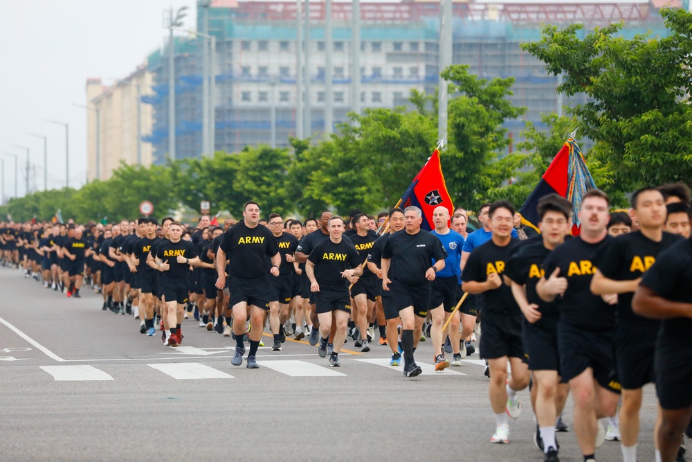 U.S. Soldiers celebrate KATUSA Friendship Week with an 8th Army Run.