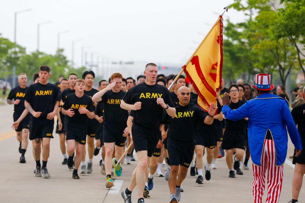 U.S. Soldiers celebrate KATUSA Friendship Week with an 8th Army Run.