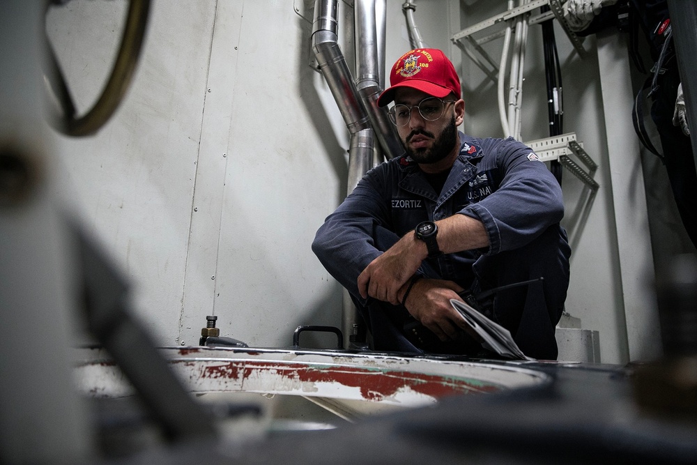 USS Wayne E. Meyer conducts operations in the U.S. Central Command area of responsibility as part of the Carl Vinson Carrier Strike Group