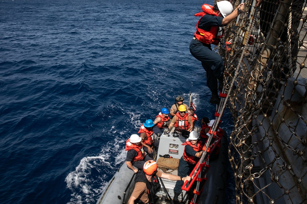USS Wayne E. Meyer conducts operations in the U.S. Central Command area of responsibility as part of the Carl Vinson Carrier Strike Group
