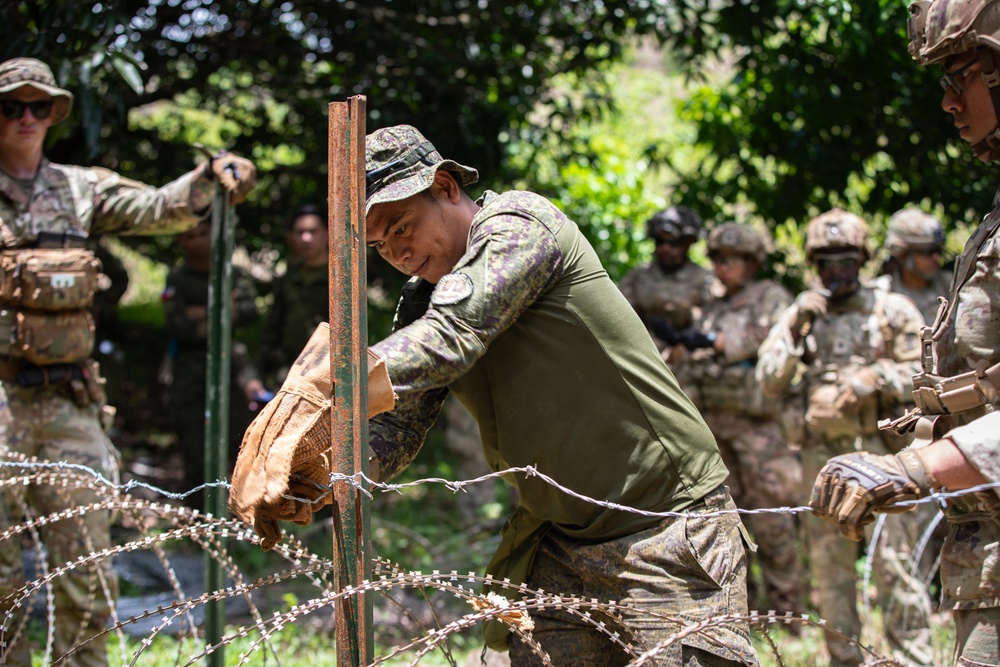 Salaknib 25 | 95th Combat Engineer Company-Infantry Subject Matter Expert Exchange