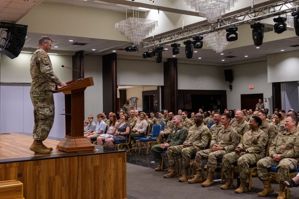 39th HCOS Honors Outgoing Commander, Welcomes New Leadership