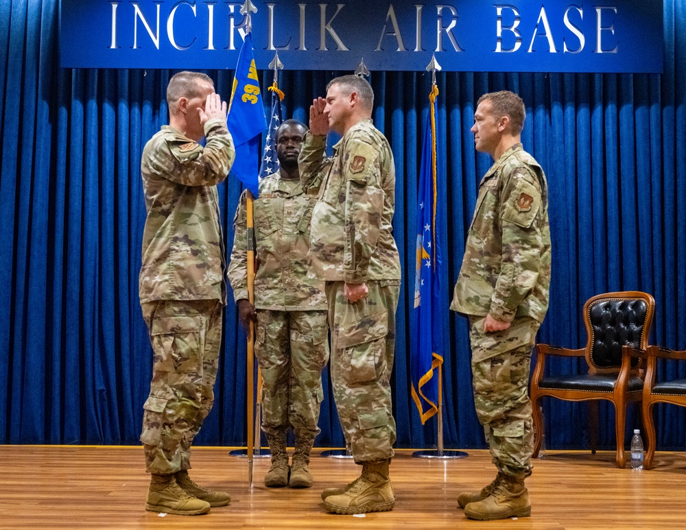 39th HCOS Honors Outgoing Commander, Welcomes New Leadership