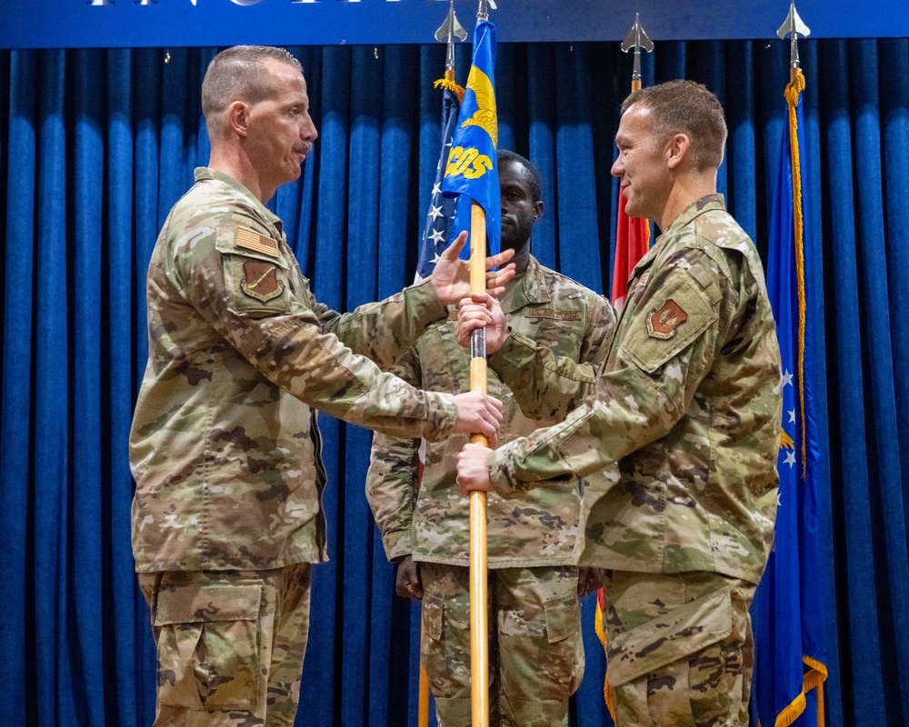 39th HCOS Honors Outgoing Commander, Welcomes New Leadership