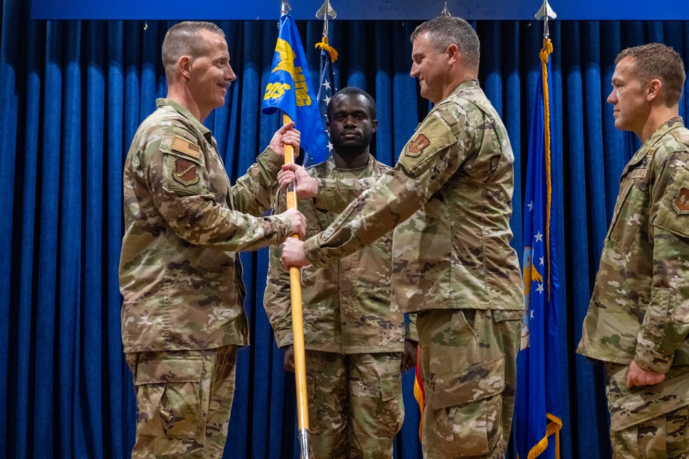 39th HCOS Honors Outgoing Commander, Welcomes New Leadership