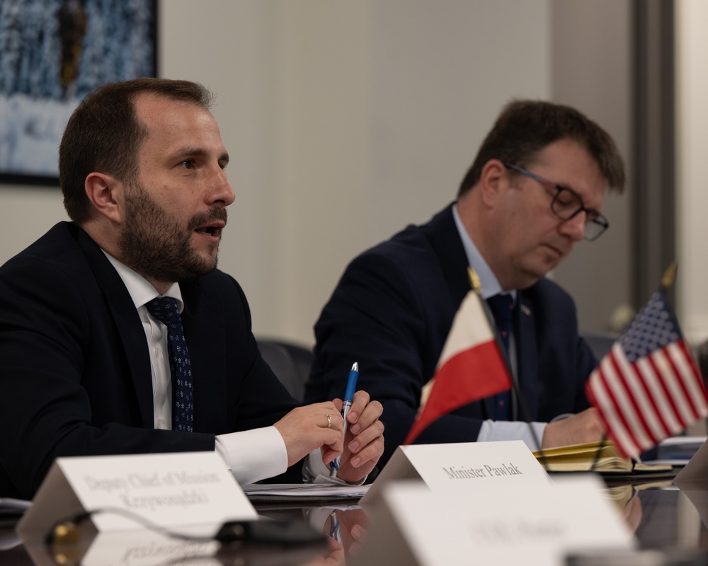 USDP Polish Minister Bilateral Exchange