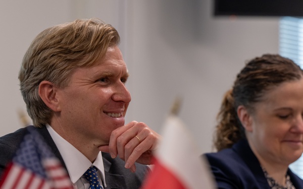 USDP Polish Minister Bilateral Exchange