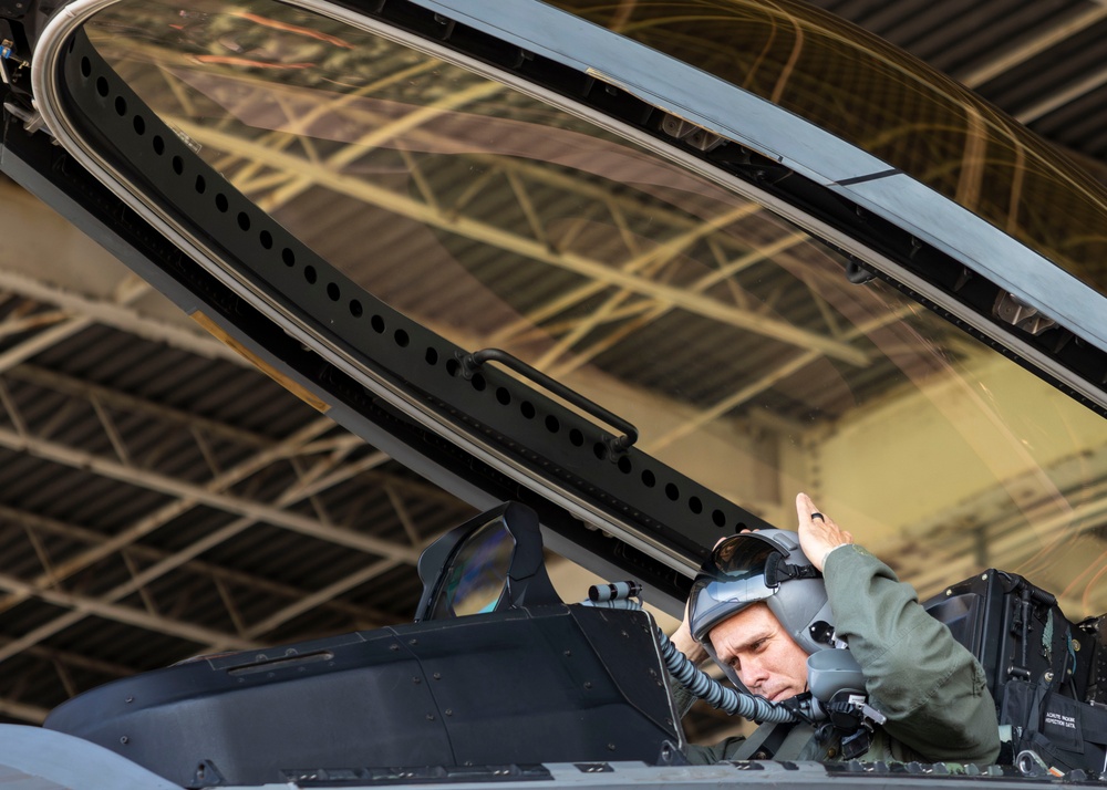 Col. Tellez takes final flight as 1st Fighter Wing commander