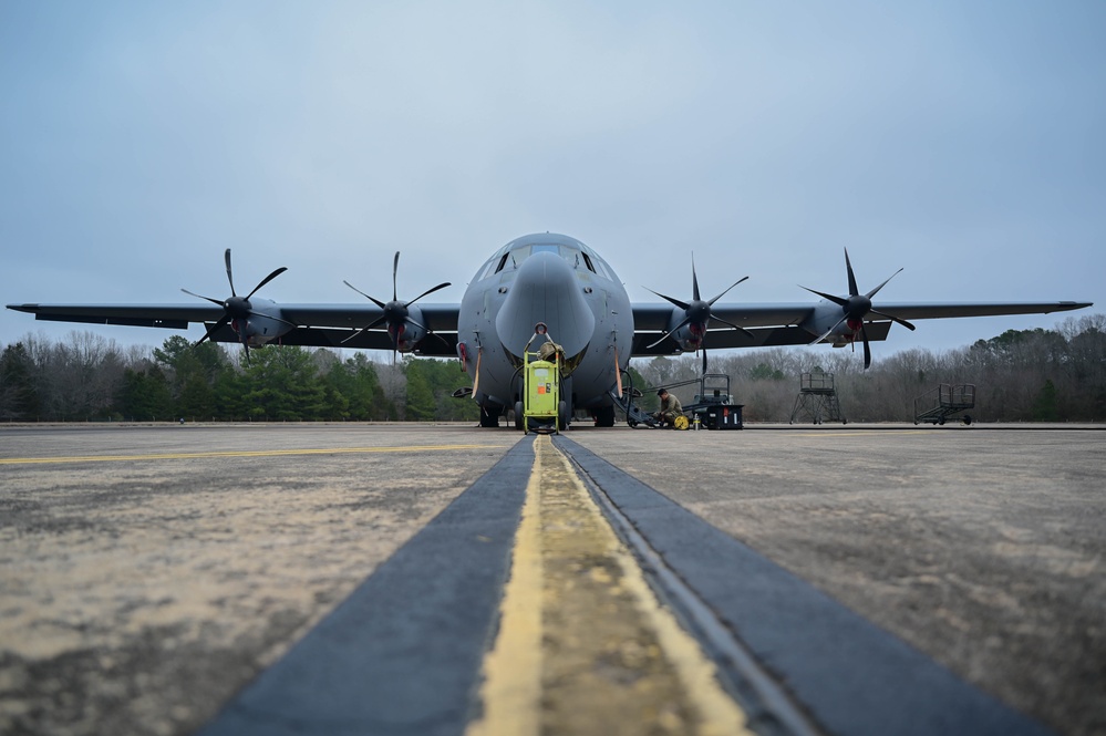 19 MXG conducts Combat Isochronal Inspection