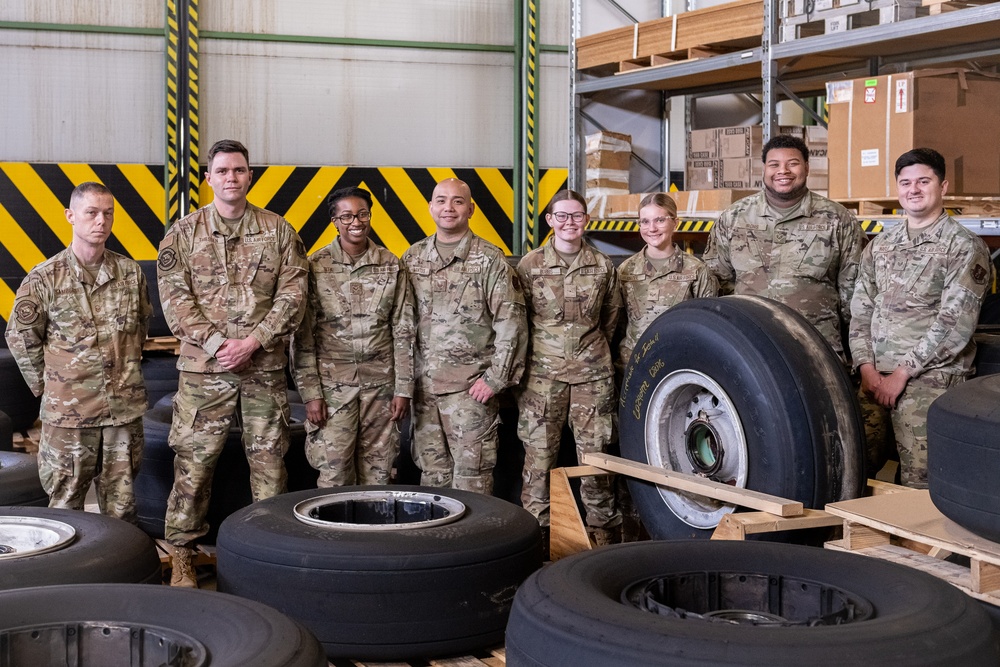 Illinois Guardsmen Deploy For Training to Germany