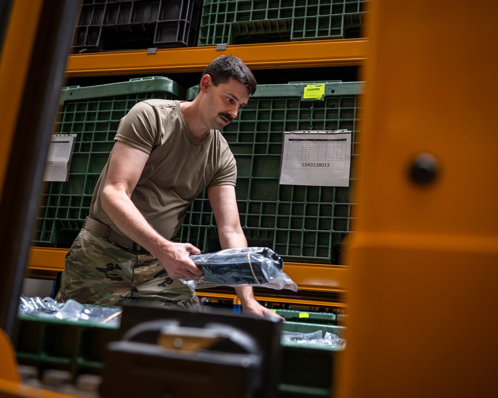 Illinois Guardsmen Deploy For Training to Germany