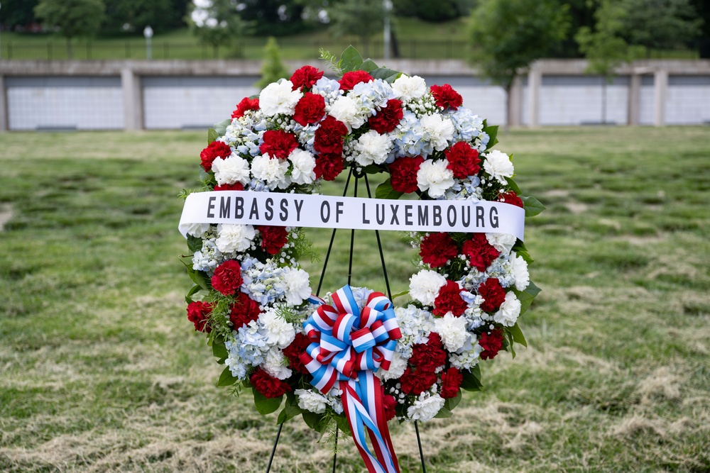 Military Funeral Honors are Conducted for U.S. Army Pfc. Darrell Bush in Section 81