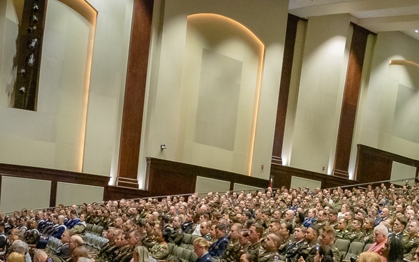 Command and General Staff College graduates 950 in year of Army’s 250th birthday