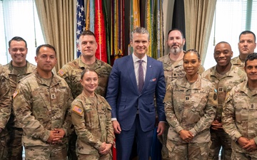 SD Hosts Army Social Media Influencers at the Pentagon