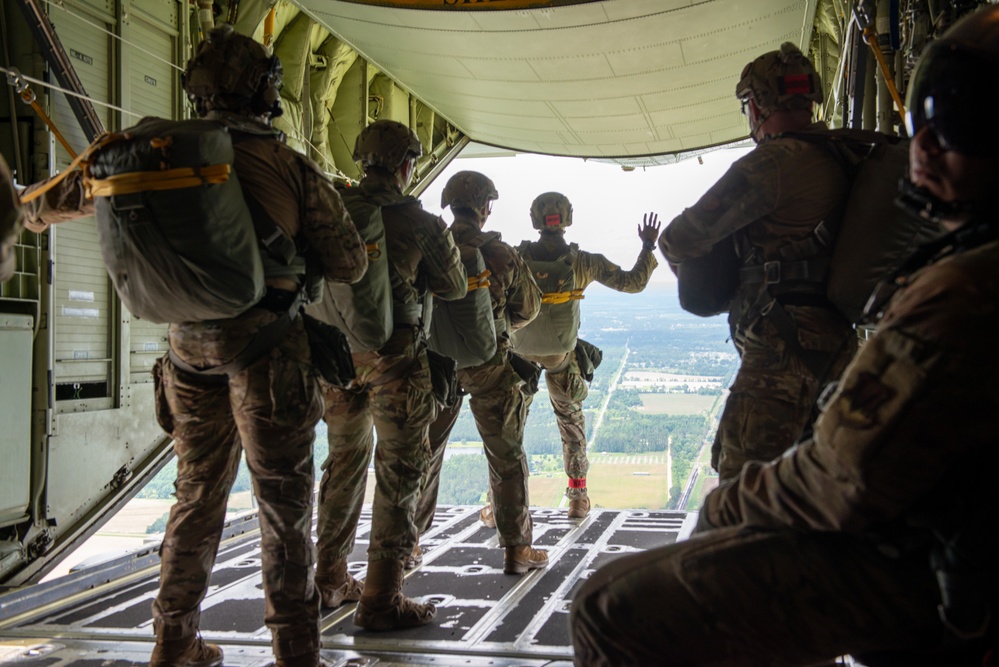 820 BDG, 71 RQS team up for aerial insertion training