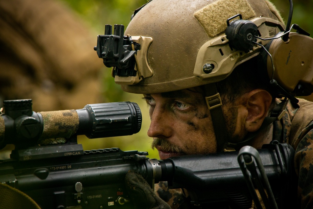 On Patrol: SOI-W Detachment Hawaii AIMC class 3-25 conducts ambush maneuvers at KTA