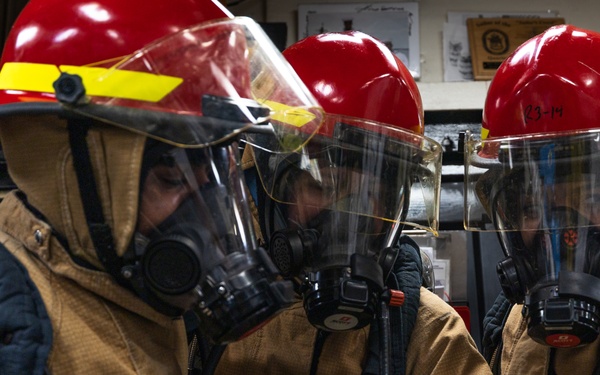 Destroyer Squadron (DESRON) 60 Conducts Mobility Damage Control Warfare (MOB-D) Certification Aboard USS Oscar Austin (DDG 79)