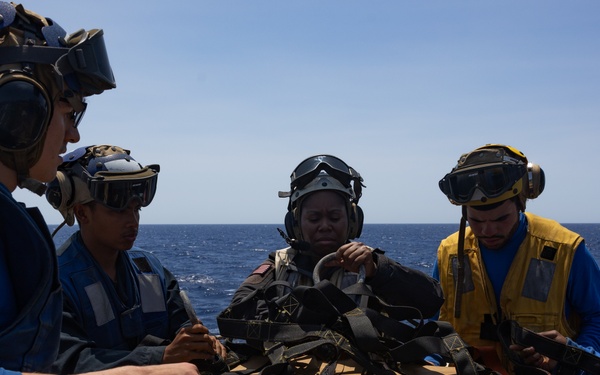 USS Oscar Austin (DDG 79) Conducts a Replenishment-At-Sea (RAS) and Vertical Replenishment with USNS Laramie (T-AO 203)