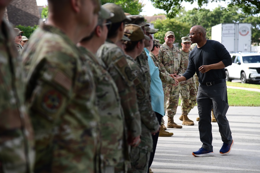 81st TRW commander arrives at new home