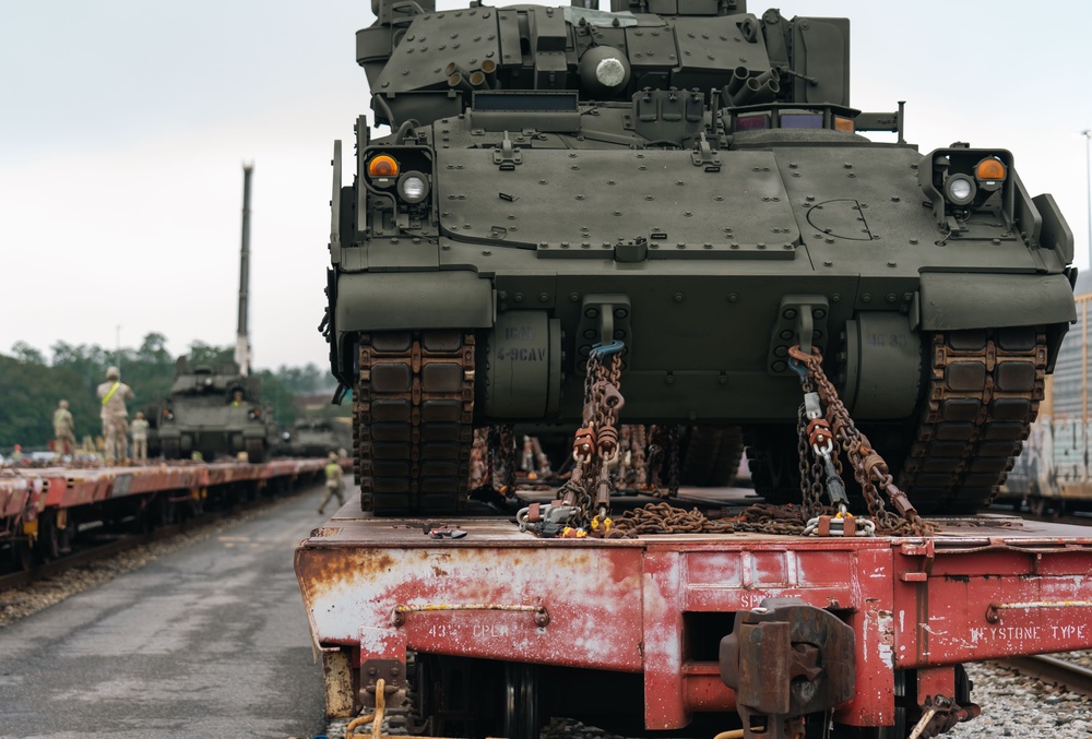 U.S. Army tracked vehicles arrive in Washington D.C. for 250th Birthday