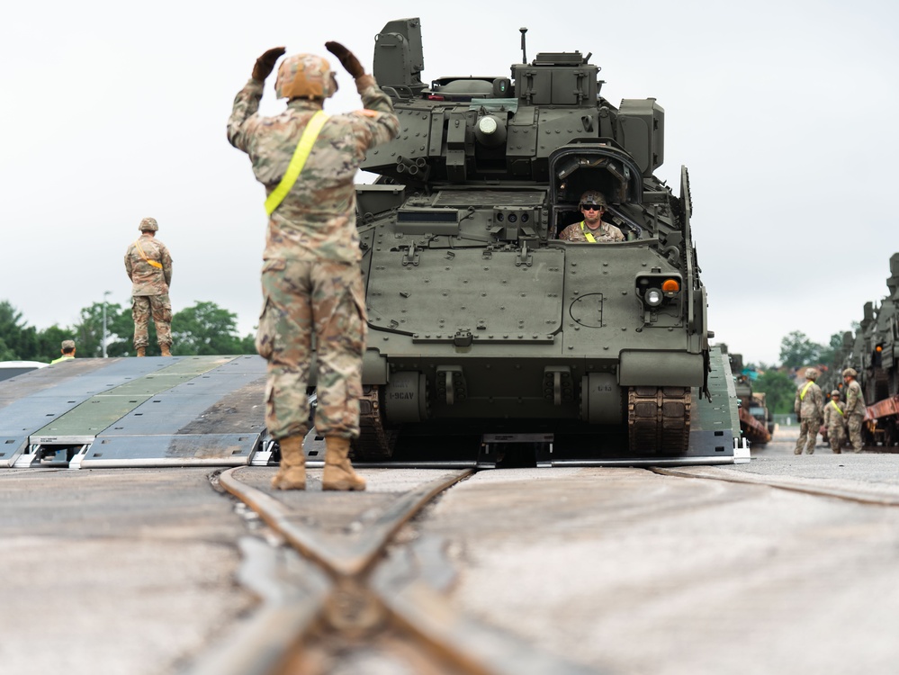 U.S. Army tracked vehicles arrive in Washington D.C. for 250th Birthday