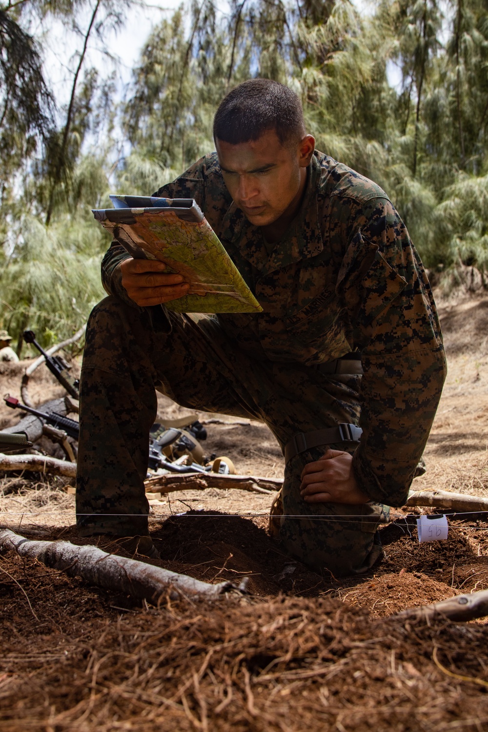 On the Offensive: SOI-W Detachment Hawaii AIMC class 3-25 conducts offensive maneuvers at KTA