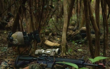 On the Offensive: SOI-W Detachment Hawaii AIMC class 3-25 conducts offensive maneuvers at KTA