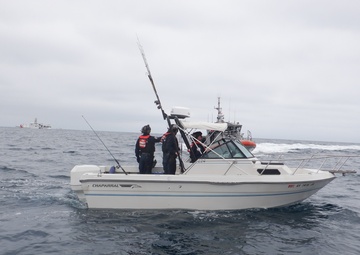 Coast Guard interdicts 7 aliens off the coast of Point Loma, Calif.