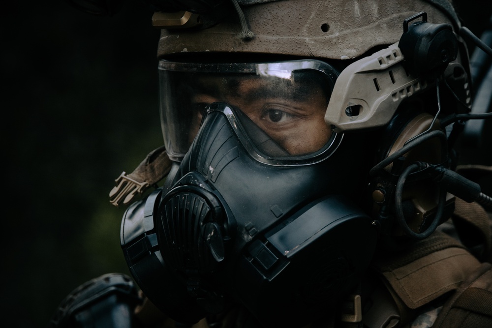 In the Trenches: SOI-W Detachment Hawaii AIMC class 3-25 attacks an objective at KTA