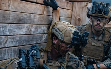 In the Trenches: SOI-W Detachment Hawaii AIMC class 3-25 attacks an objective at KTA