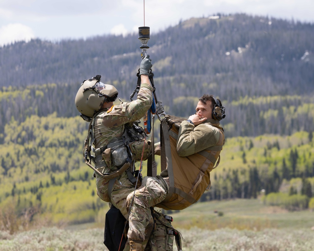 Utah National Guard Soldiers take part in a search and rescue exercise in the state's central mountains
