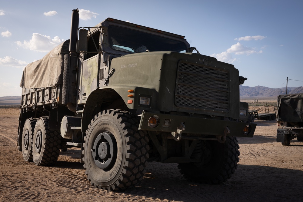 ITX 3-25: Combat Engineers and AAV Crewmembers Employ Explosives on Range 114