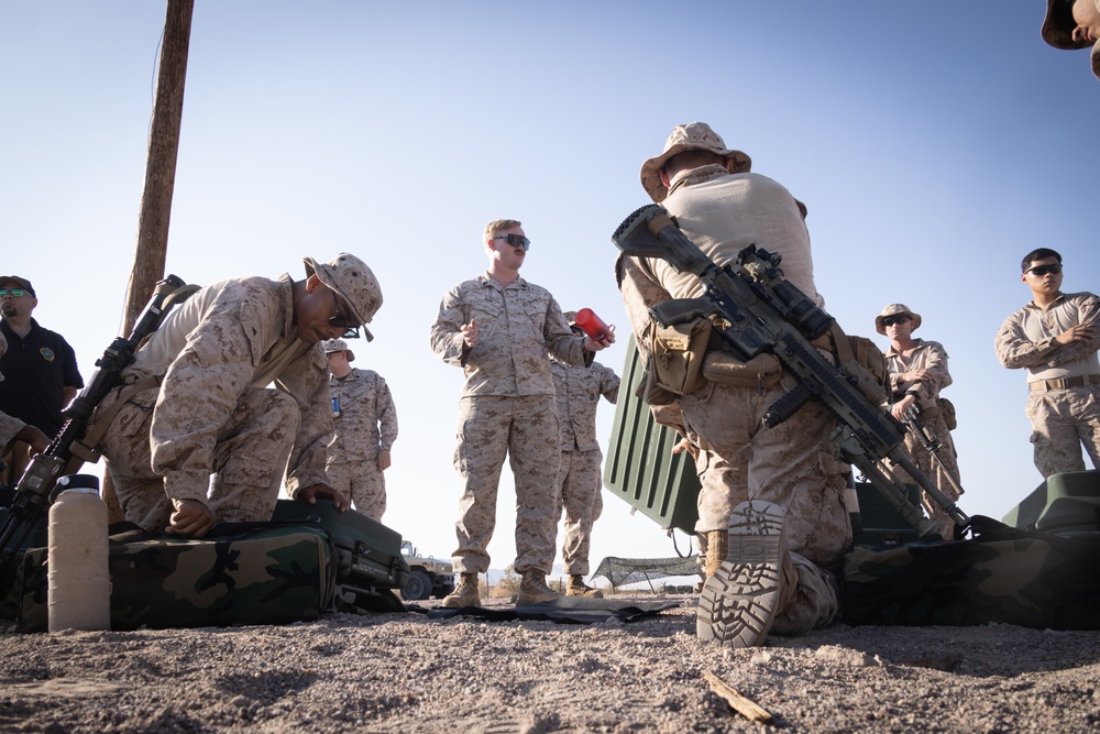ITX 3-25: Combat Engineers and AAV Crewmembers Employ Explosives on Range 114