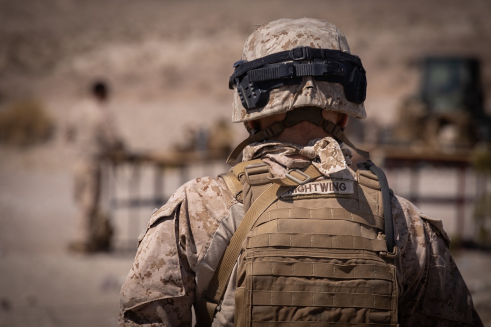 ITX 3-25: Combat Engineers and AAV Crewmembers Employ Explosives on Range 114