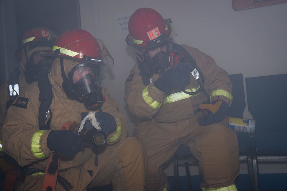 Blue Ridge Sailors Participate in Damage Control Drill