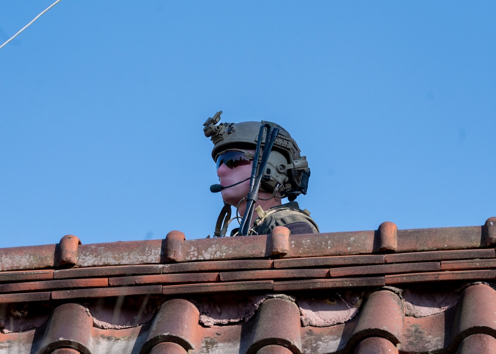 U.S, South Korean Special Forces operators conduct combined training