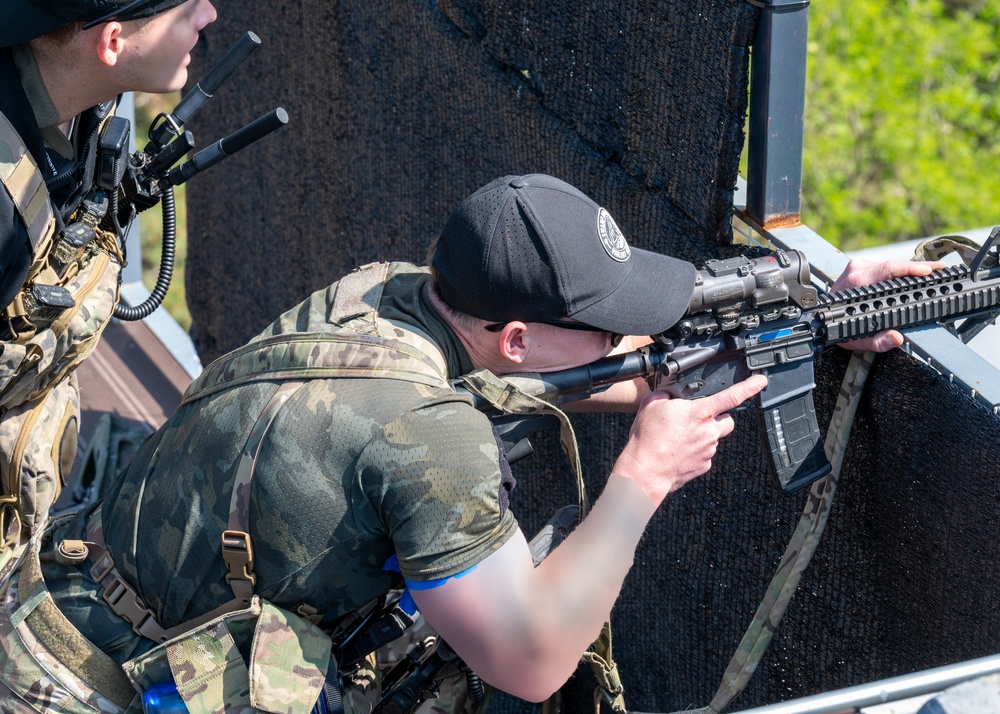 U.S, South Korean Special Forces operators conduct combined training