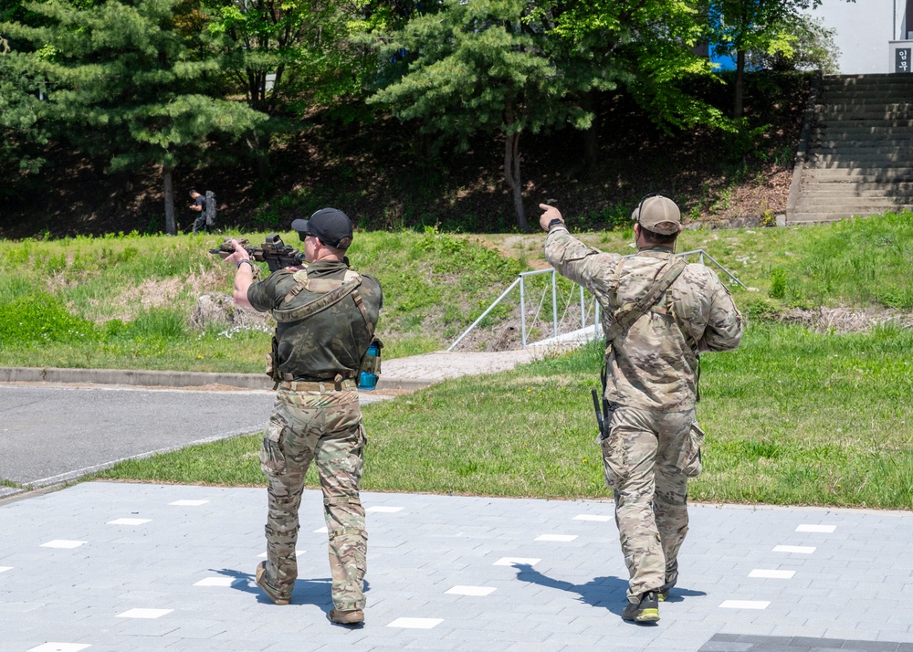 U.S, South Korean Special Forces operators conduct combined training