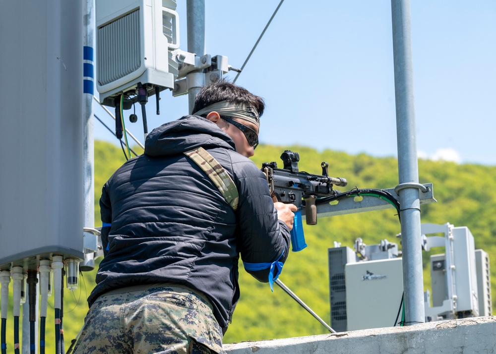 U.S, South Korean Special Forces operators conduct combined training