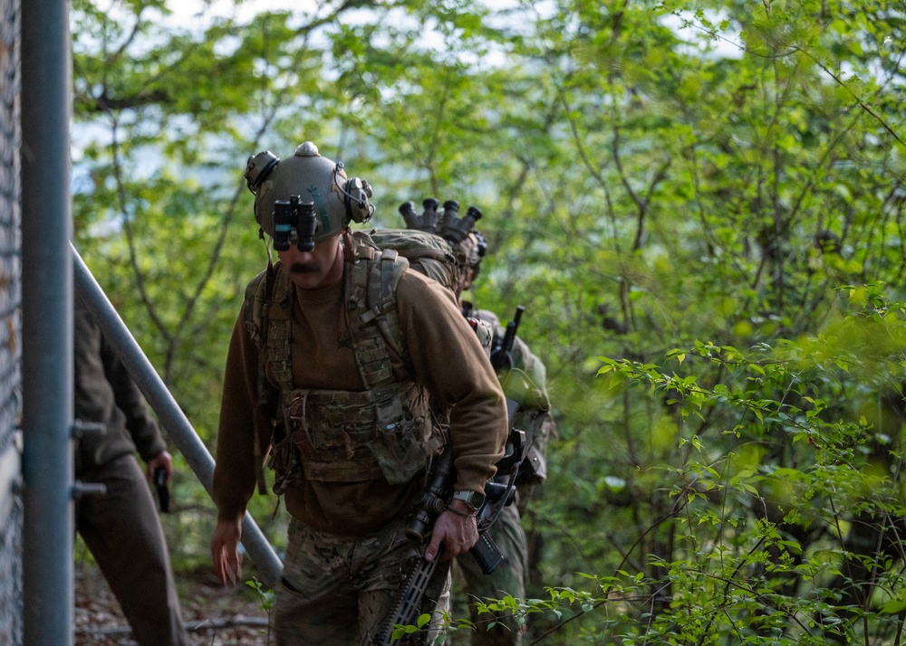 U.S, South Korean Special Forces operators conduct combined training