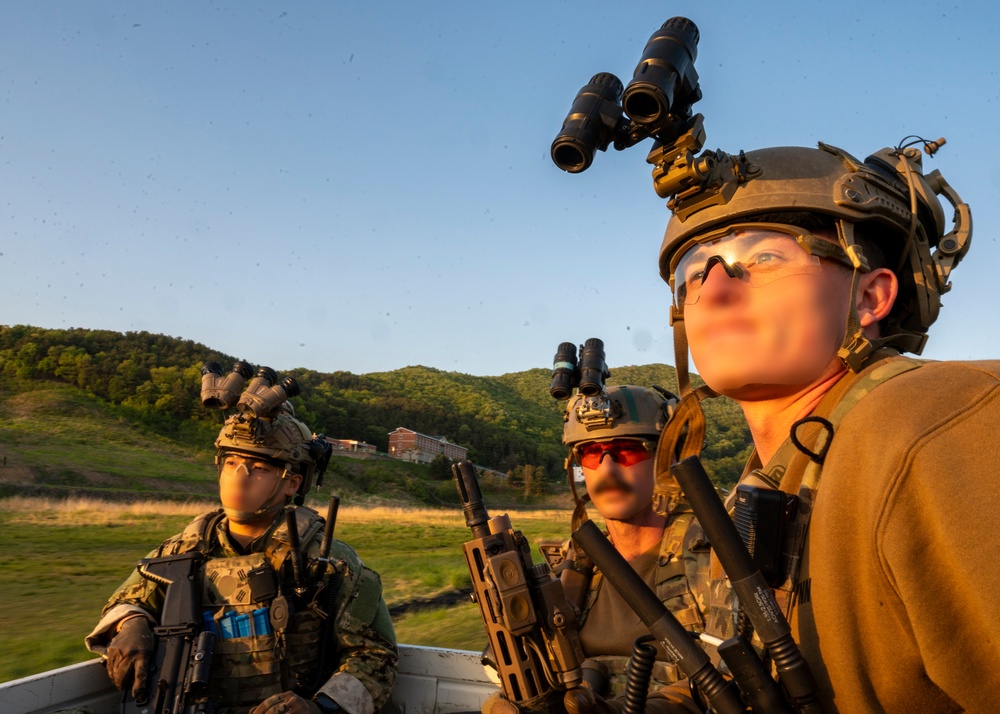 U.S, South Korean Special Forces operators conduct combined training