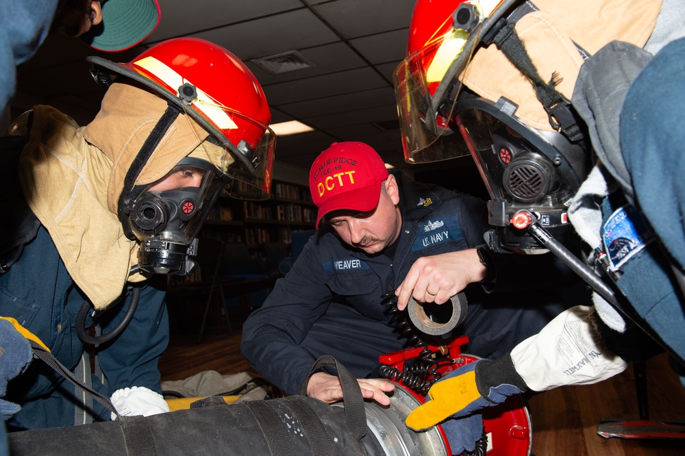 Blue Ridge Sailors Participate in Damage Control Drill