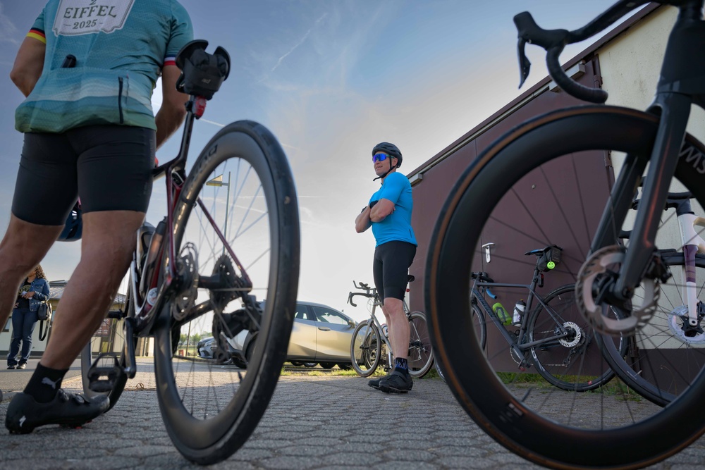 Eifel to Eiffel bike ride promotes resilience, physical strength, and mental tenacity