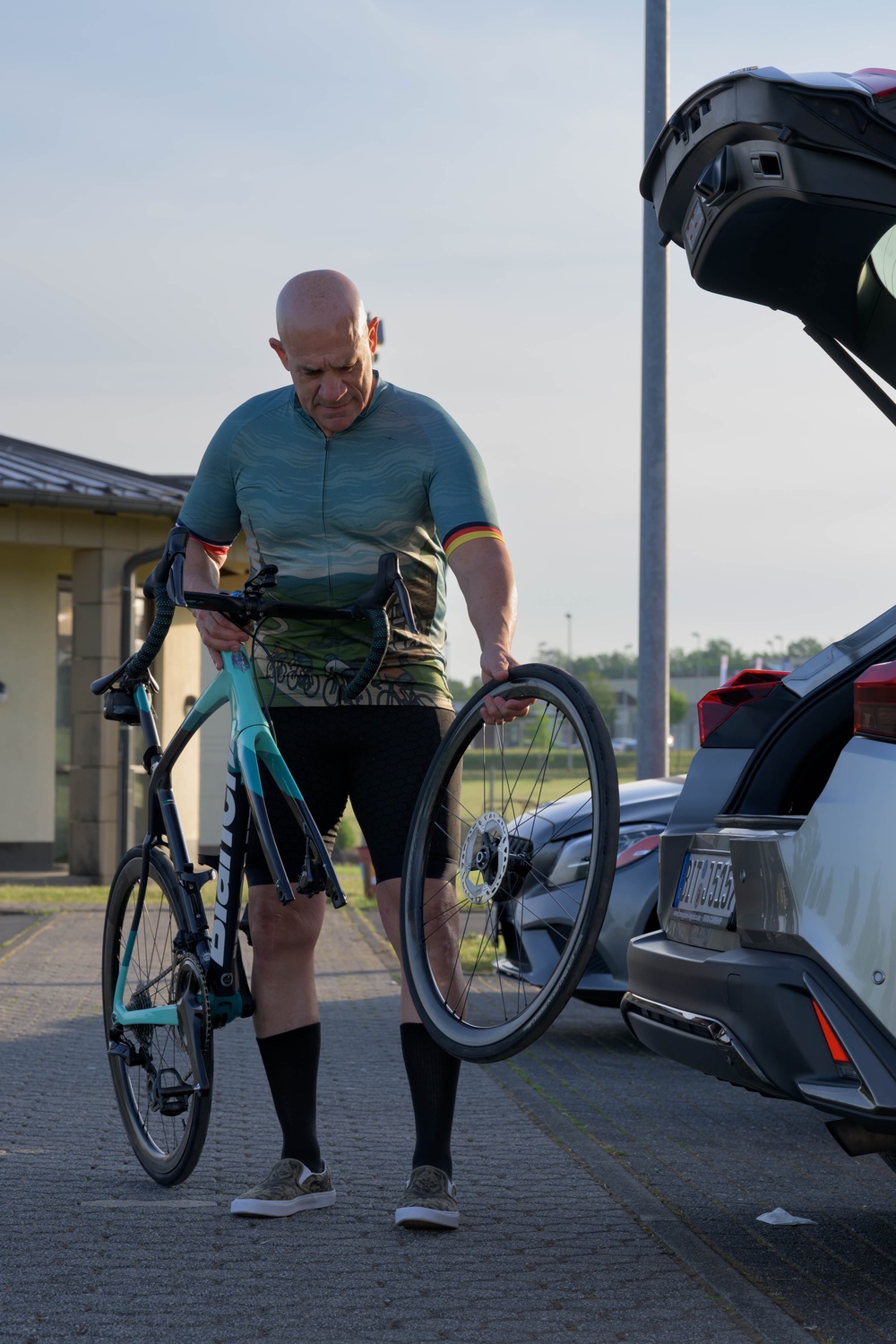Eifel to Eiffel bike ride promotes resilience, physical strength, and mental tenacity