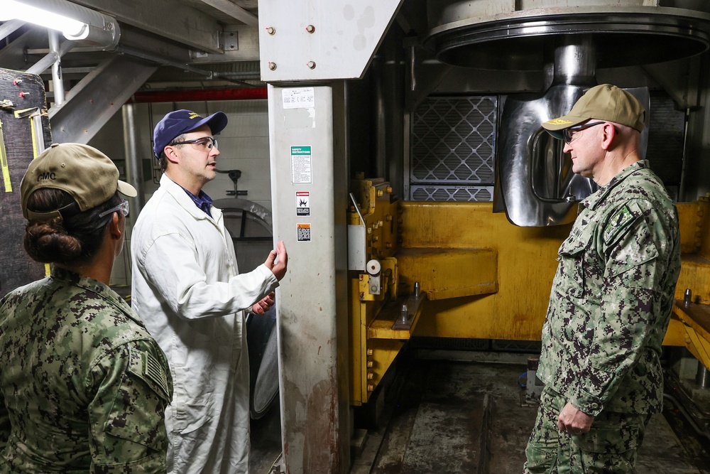 RDML David Faehnle Visits NSWC IHD