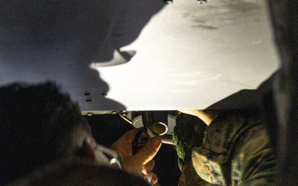 31st MEU | BLT 1/7 night fast-rope training