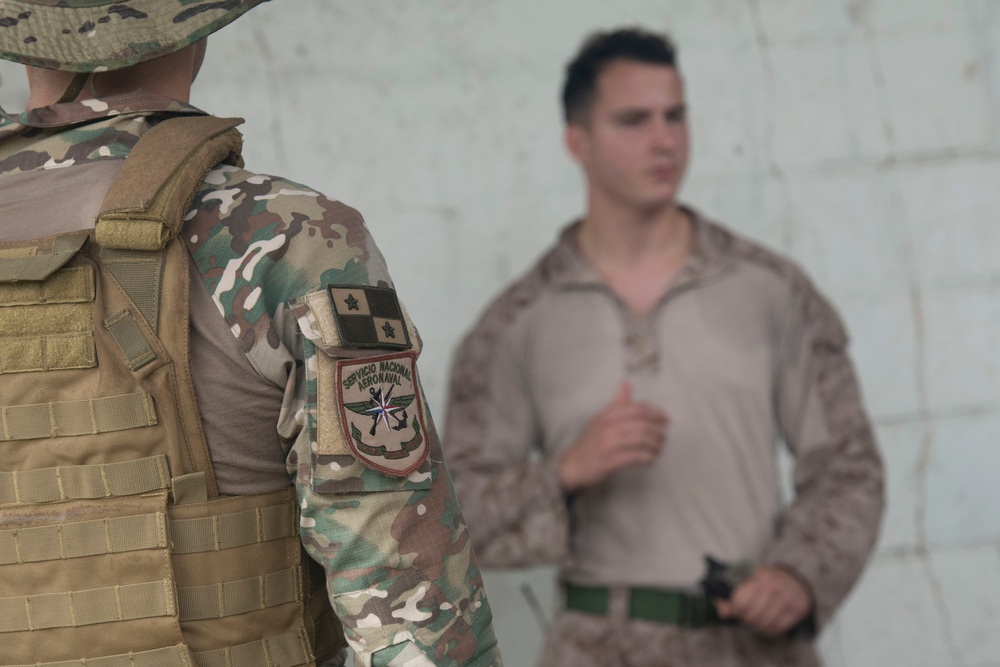 2d Marine Regiment Marines train with Panamá’s Servicio Nacional Aeronaval
