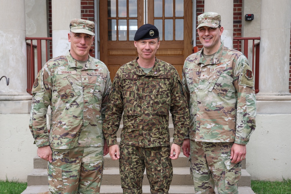 Latvian Army leader visits Selfridge