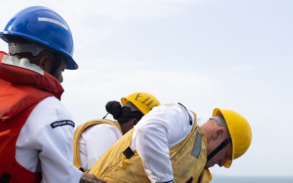 USS Oscar Austin (DDG 79) Returns to Homeport
